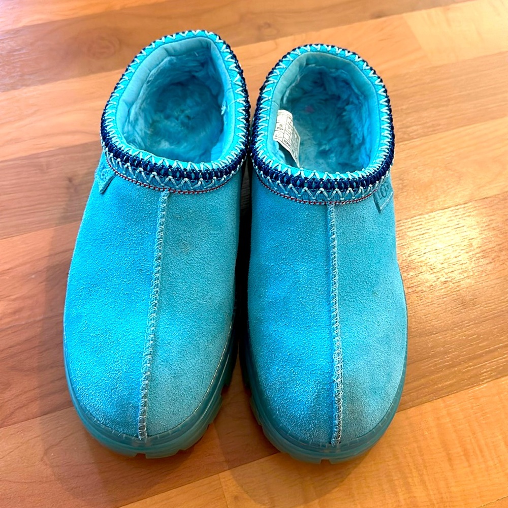 Ugg slippers